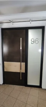 Haustüren Hannover - Persönliches Design mit Lasermotiv