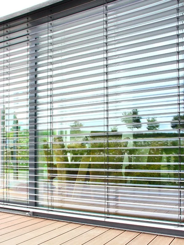 Raffstores als Teil der Raumkultur